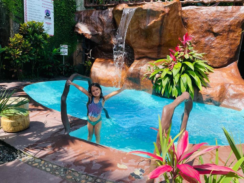 Aunty Arenal Lodge La Fortuna ภายนอก รูปภาพ