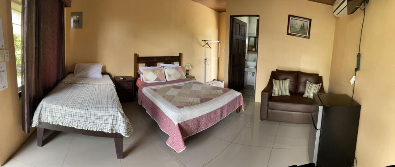 Aunty Arenal Lodge La Fortuna ภายนอก รูปภาพ